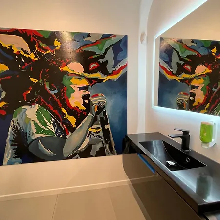 Dom Na Wodzie - Flohotel Apartament