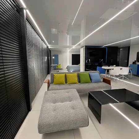 Dom Na Wodzie - Flohotel