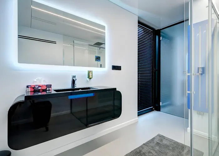 Dom Na Wodzie - Flohotel Daire