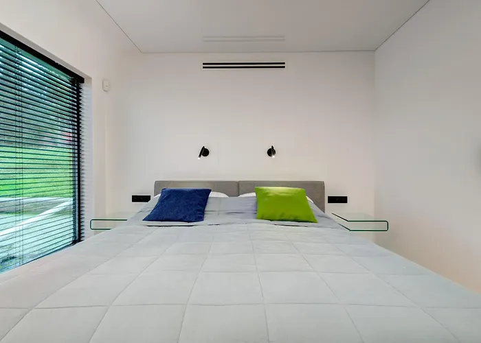 Dom Na Wodzie - Flohotel 4* Gdansk