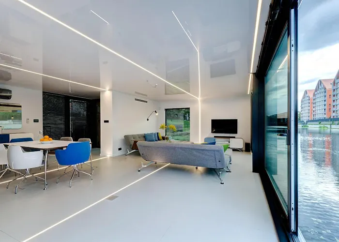 Daire Dom Na Wodzie - Flohotel 4*